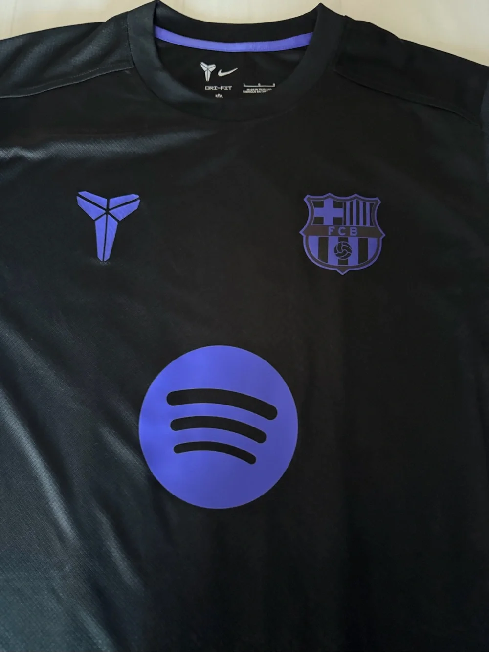 Nike FC Barcelona x Kobe Away Soccer Training Jersey IM7853-011  Men’s Sz: Large